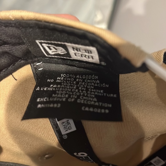 New Era Atlanta Braves Beige Hat - Picture 4 of 4